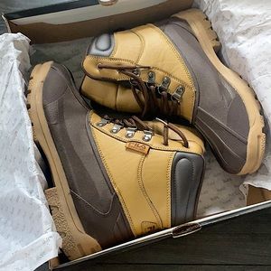 NWT Fila Duck Boots size 8